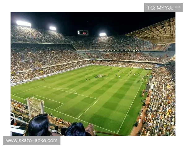 足球星潮引领全球潮流运动新时代 从绿茵场到社交媒体的风靡传奇