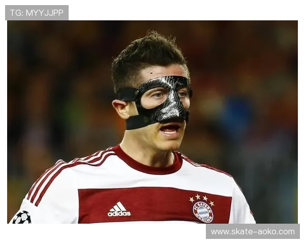 足球球星佩戴面罩的原因及其对比赛表现的影响分析